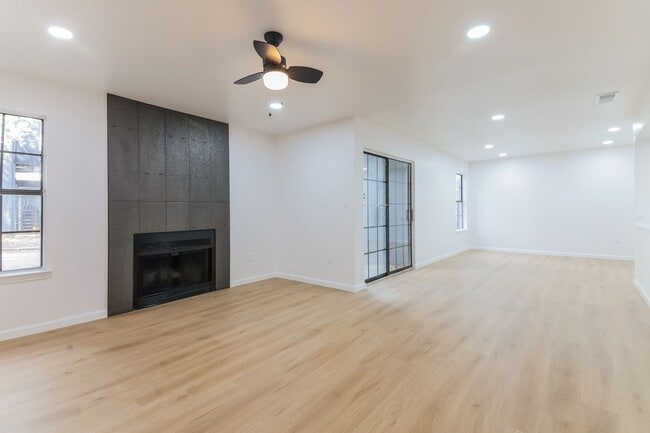 Photo - 9920 Forest Ln