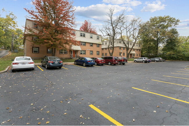Photo - 1413 W Maple Ave Condo Unit 1413I