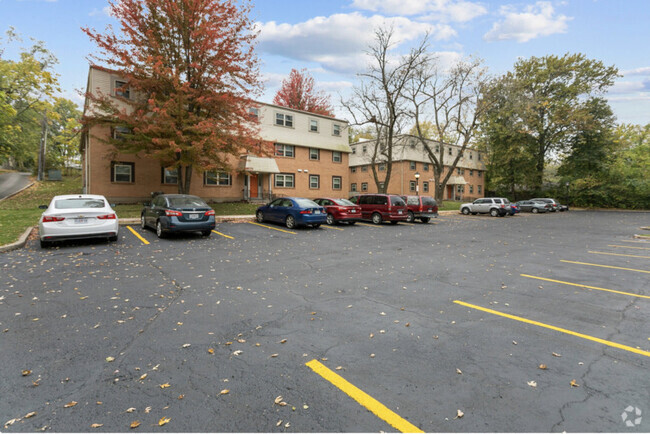 Building Photo - 1413 W Maple Ave Unit 1413I Rental