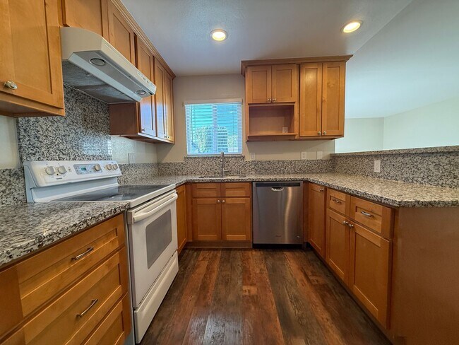 Photo - Spacious 5 bedroom 2.5 bath home in San Jose