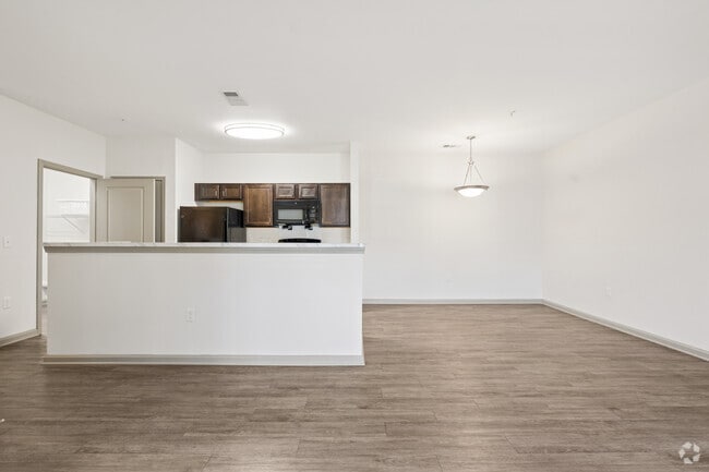 2BR, 2BA - 1,025SF - Dining Room