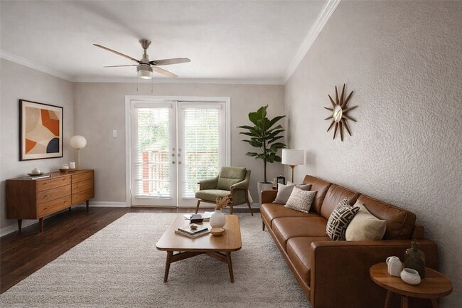 Building Photo - 4335 Cedar Springs Rd Unit 204