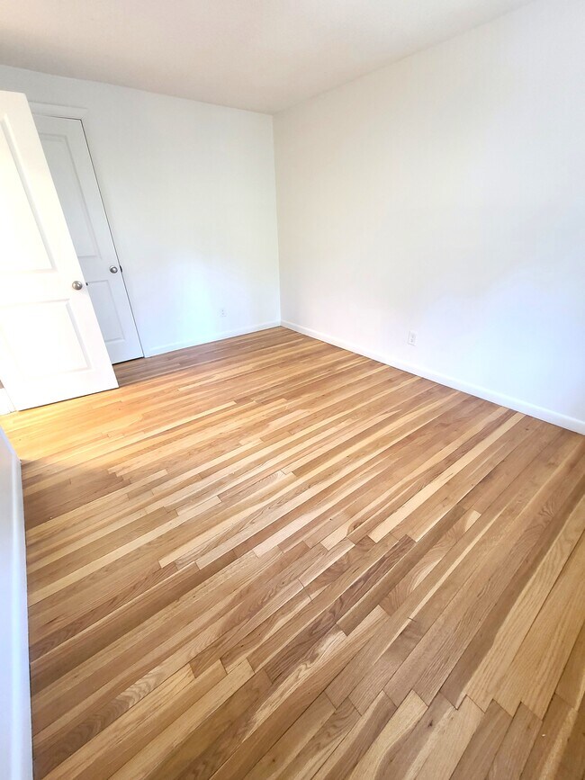 Photo - 121 Great Rd