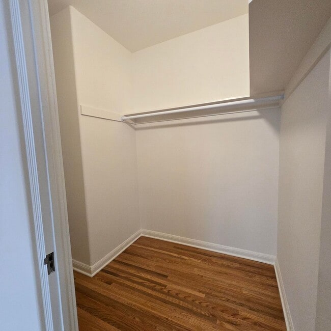 734 S Detroit St Unidad 734 S Detroit St # 1