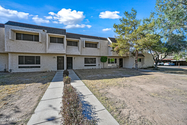 Photo - 1052 S San Jose Townhome