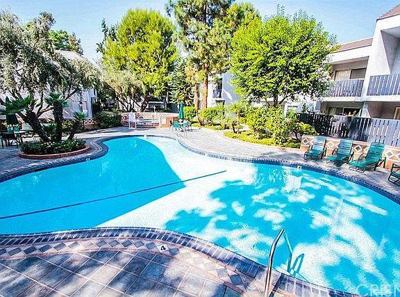 Photo - 18645 Hatteras St Unit 212