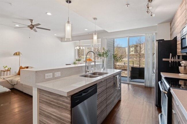 Photo - 604 N Bluff Dr Unidad 227 Rental
