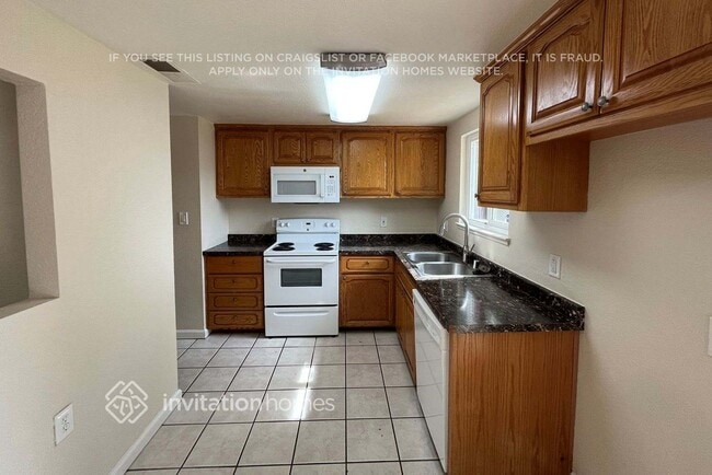 Photo - 3912 Moonbeam Dr