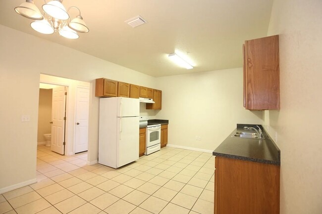 Photo - Spacious 2 Bed / 2 Bath Townhome in Eagle ...