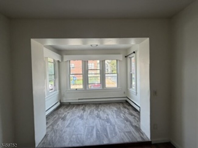 Photo - 192 Avenue B
