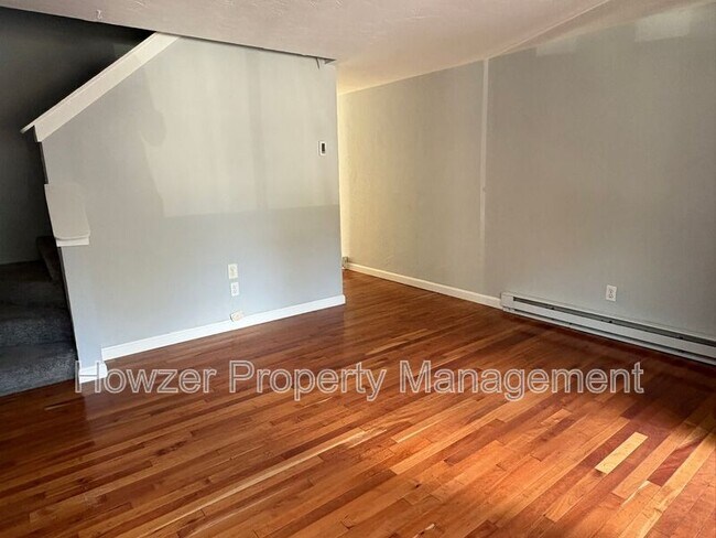 Photo - 10 Pine Grove Ave Unit 3