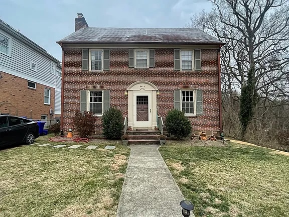 Photo - 6415 Broad St