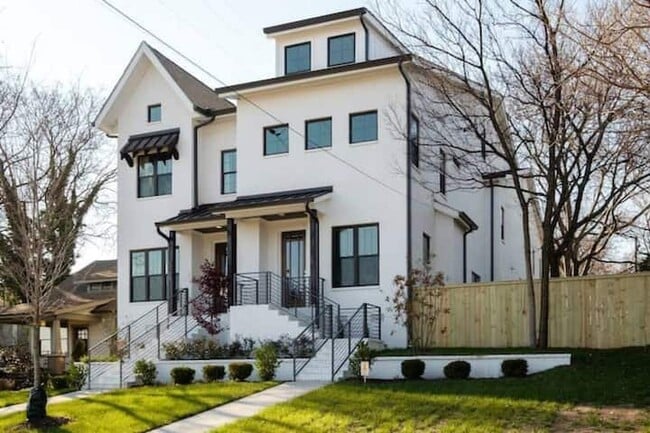 Building Photo - 1703 Hillside Ave