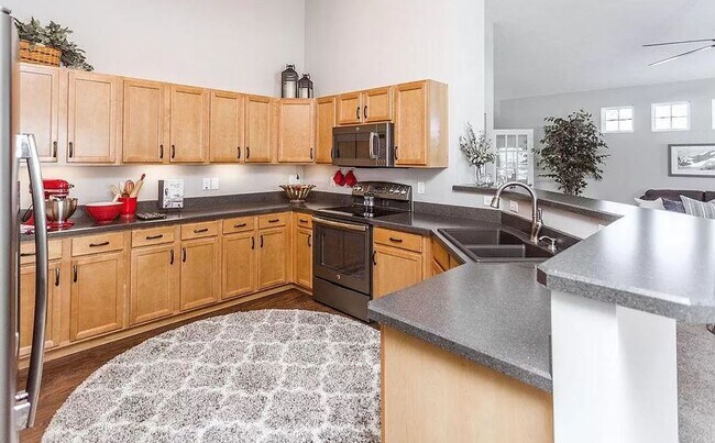 Photo - Grand Reserve At New Albany Crossing Unit 5987 Waterport Dr.