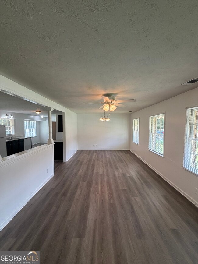 Photo - 1796 Hickory St SE