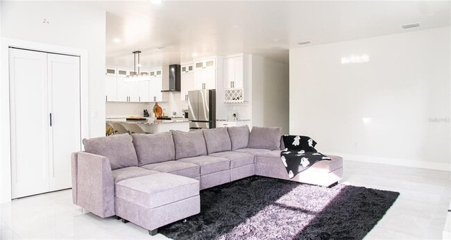 Photo - 15435 Verona Ave