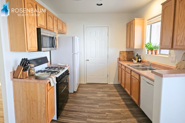 Photo - Charming 2-bedrooms, 2-baths duplex home in Prescott Valley!