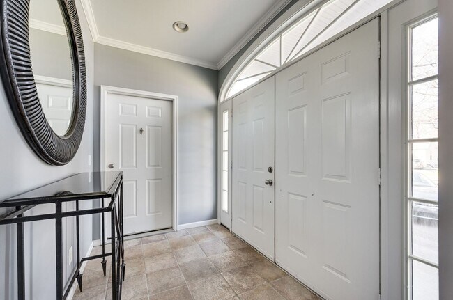 Photo - Awesome 2BE/2.5BA duplex Incredible location near Vanderbilt University!