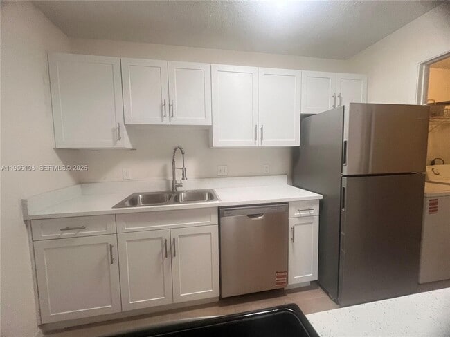 Building Photo - 4281 W McNab Rd Unit 10