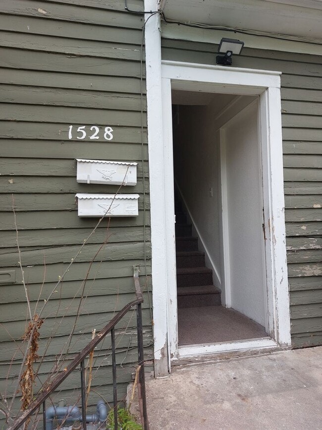 Photo - 1528 9th Ave