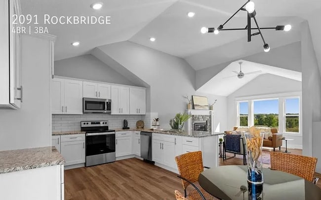 Photo - Don't miss out on this beautiful home!