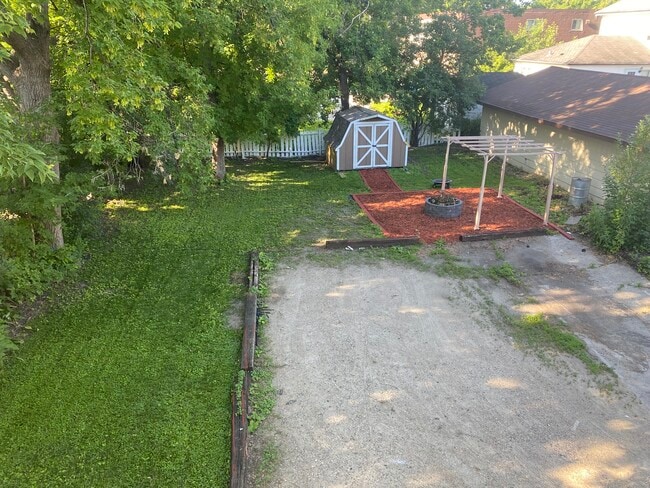 Backyard - 609 3rd Ave S