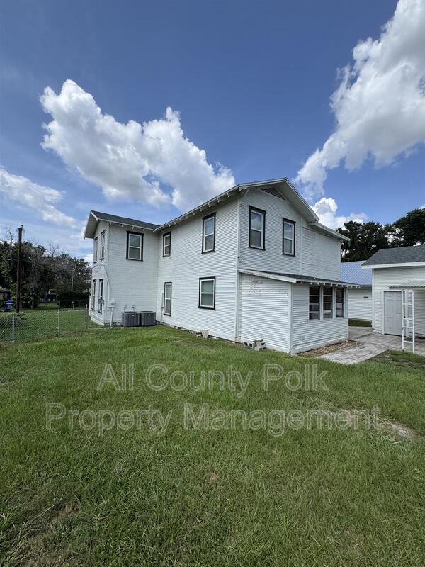 Photo - 1044 W Lime St