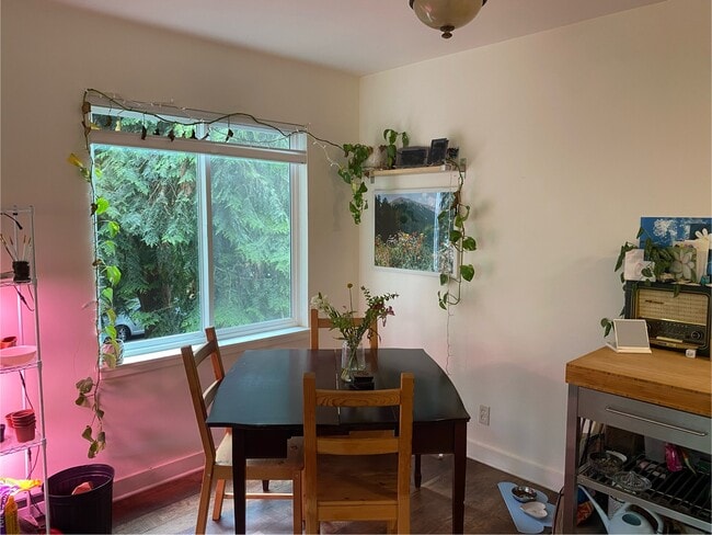 Photo - 2111 E John St Unit 203