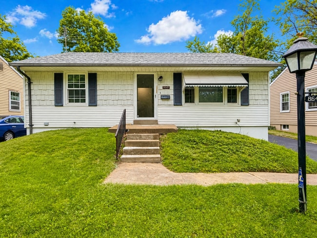 Photo - 8649 Kathlyn Dr