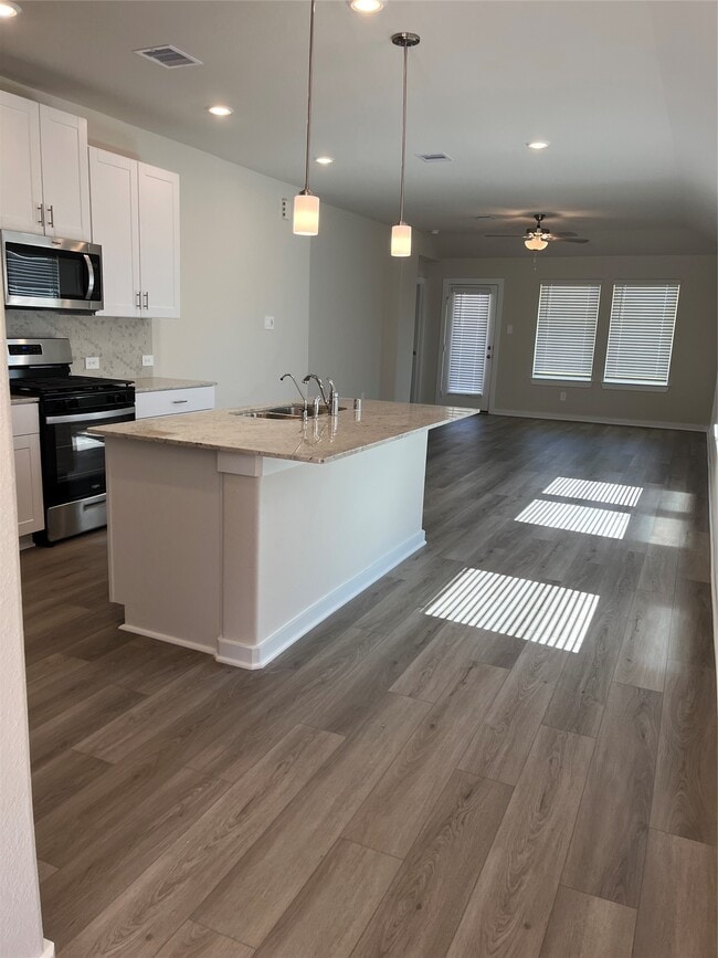 Photo - 18709 Presswood Wy Dr