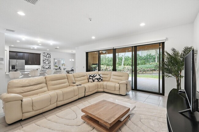 Photo - 14085 Paverstone Terrace