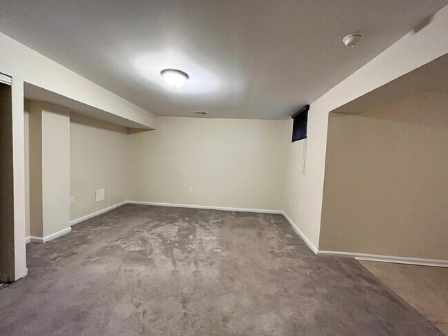 Photo - 75 Marblehead Rd