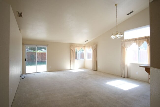 Photo - Charming Ceres Home with a spacious backyard!