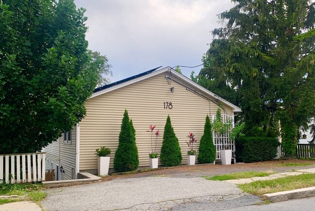 Photo - 178 Mountain Ave Unit 2