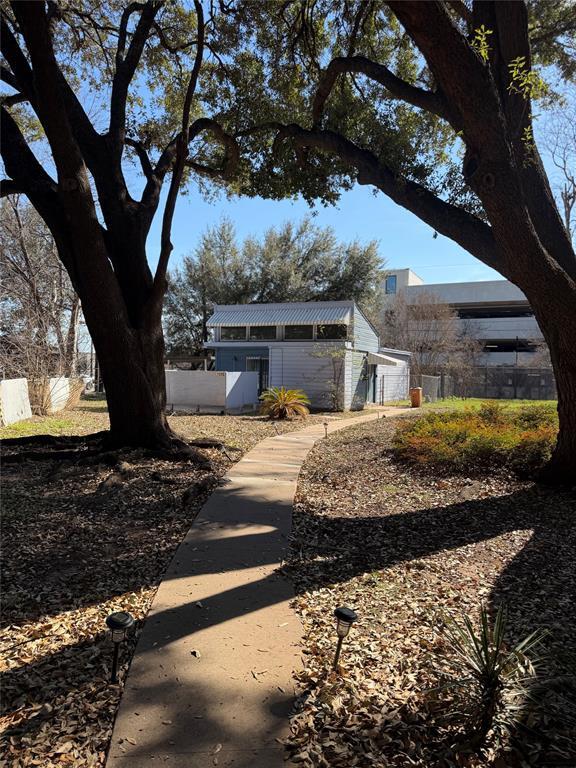 Photo - 1505 Robert Weaver Ave