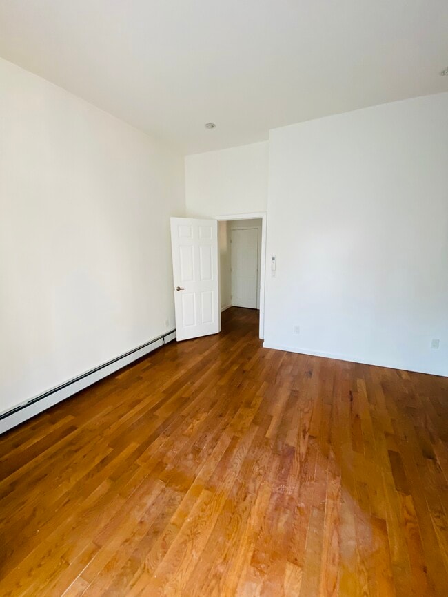 Photo - 40 Woodbine St Unit 1