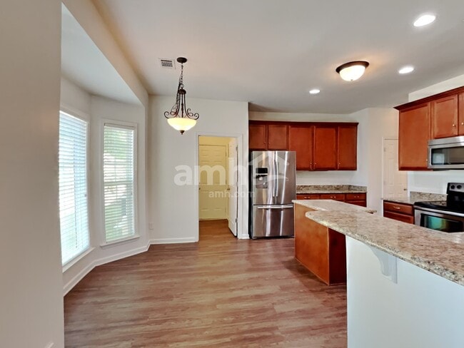 Photo - 106 E Cavendish Dr
