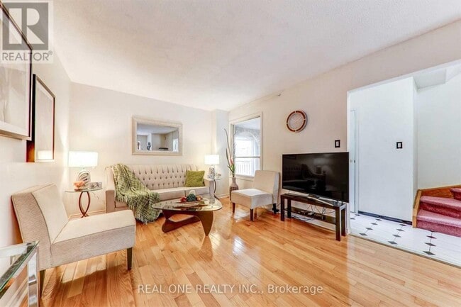 Photo - 2 Maitland Dr