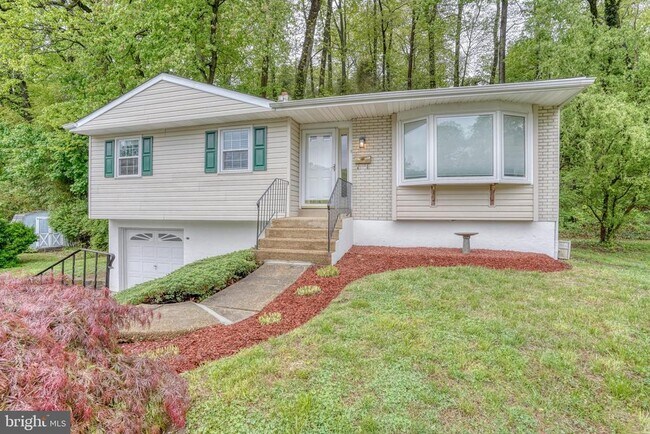 Photo - 124 Hilldale Ct