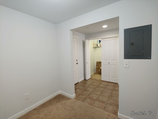 4752 41st Ave SW Unidad 306
