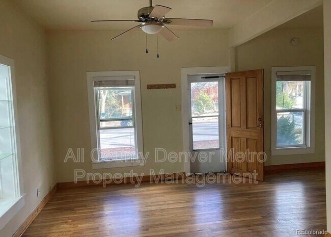 831 Elati St