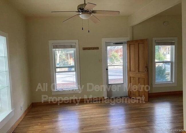 Photo - 831 Elati St