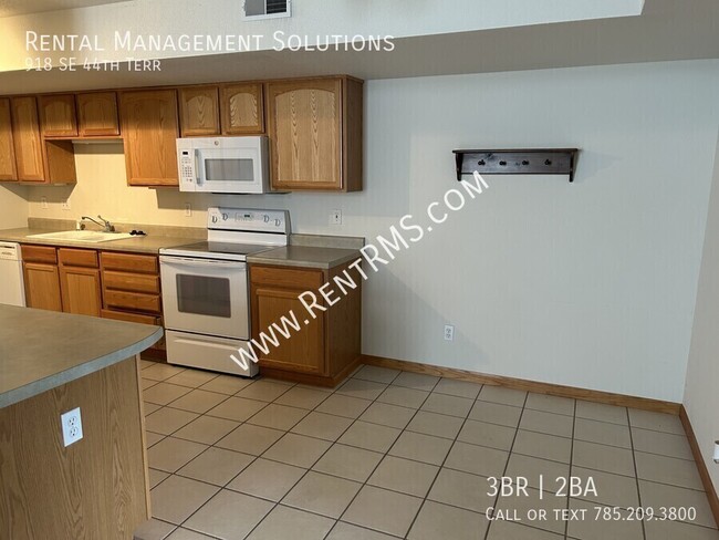 Photo - 918 SE 44th Terrace