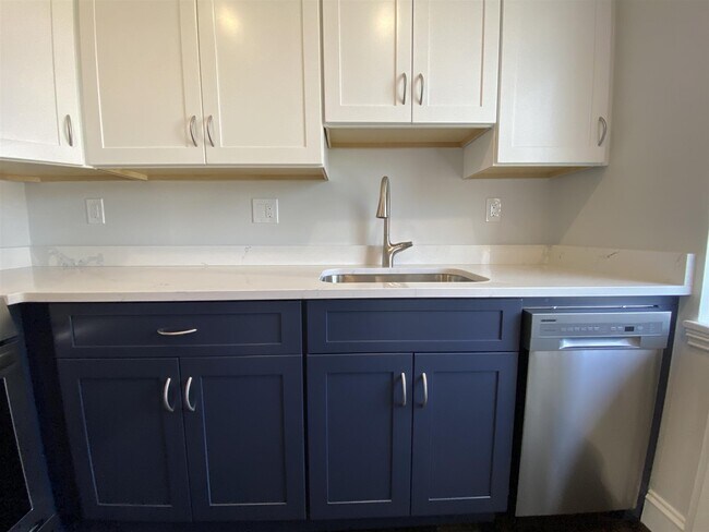 Photo - 395 Broadway Unit 5b