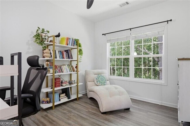 Photo - 2540 Lansing Ln