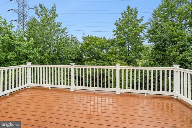 Photo - 1004 Red Clover Rd