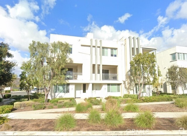 Building Photo - 331 Magnet Rental