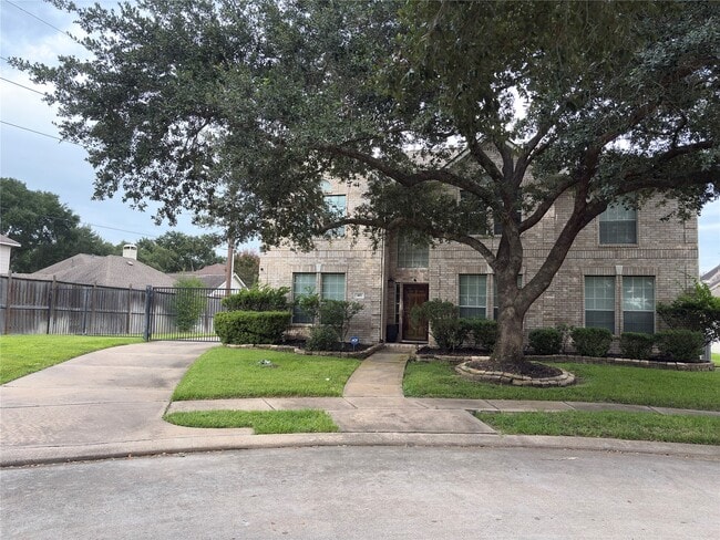 Building Photo - 403 Green Stone Ct