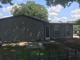Photo - 1119 Spur St