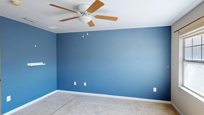Photo - "Charming 2-Bed, 3-Bath Townhouse Retreat in Jacksonville - 1,176 Sq. Ft. of Comfort and Style!" Unit #1404